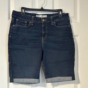 Levi's Rolled Hem Bermuda Shorts, size 14 / 32